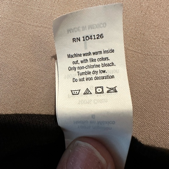 AEW All Elite Wrestling “FORGED IN COMBAT” Men’s Shirt - Picture 8 of 10